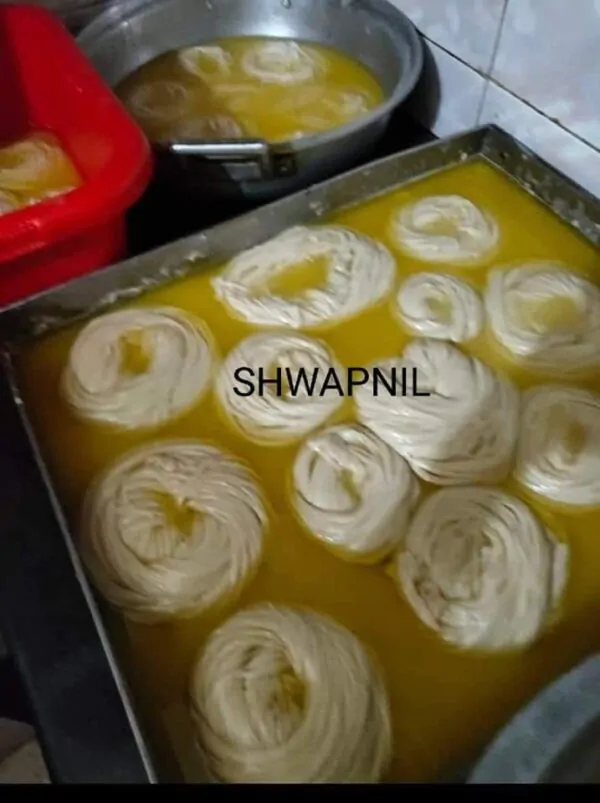 12 ঘিয়ে ভাজা শাহী লাচ্ছা সেমাই