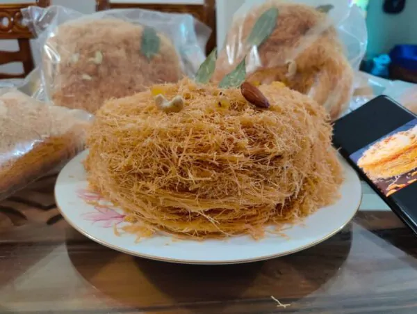 9 ঘিয়ে ভাজা শাহী লাচ্ছা সেমাই